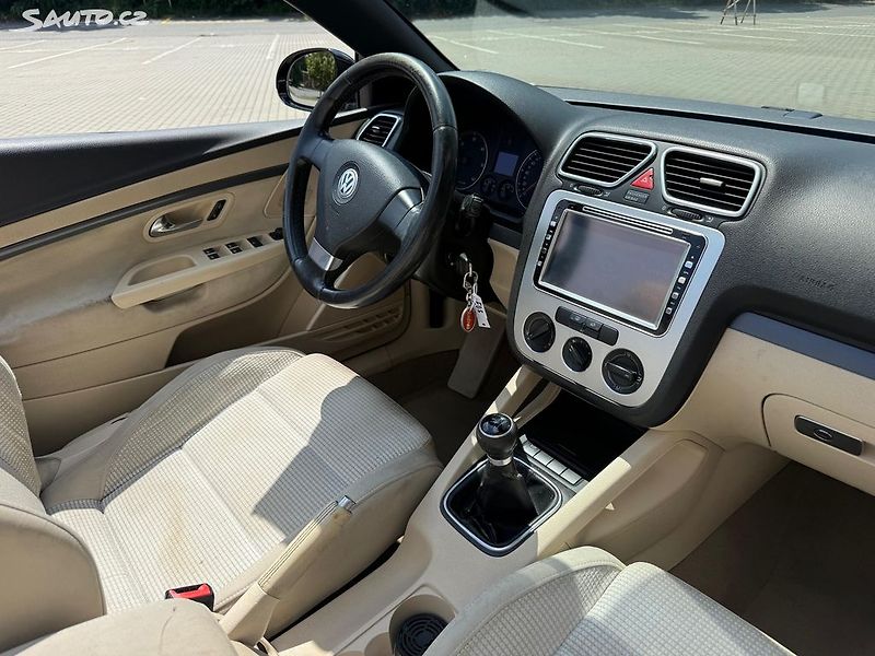 Volkswagen EOS (2007) 2.0TDI, 103kw - fotka 10 z 18