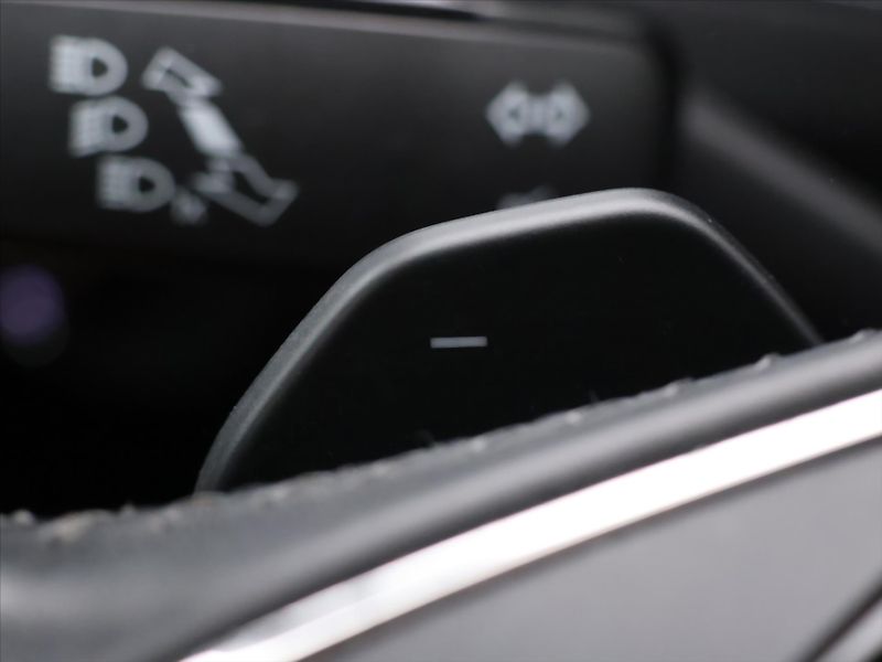 Škoda Superb 2,0 TSI 206kW Scout 4x4 DSG - fotka 17 z 35