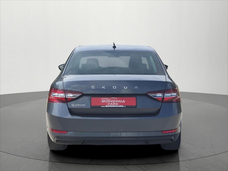 Škoda Superb 2,0 TDi 140 KW DSG STYLE ČR - fotka 6 z 25