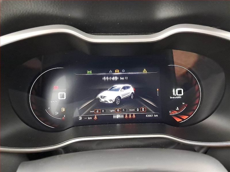 MG ZS (2023) Exclusive 1.0 Turbo, Automat - fotka 11 z 19