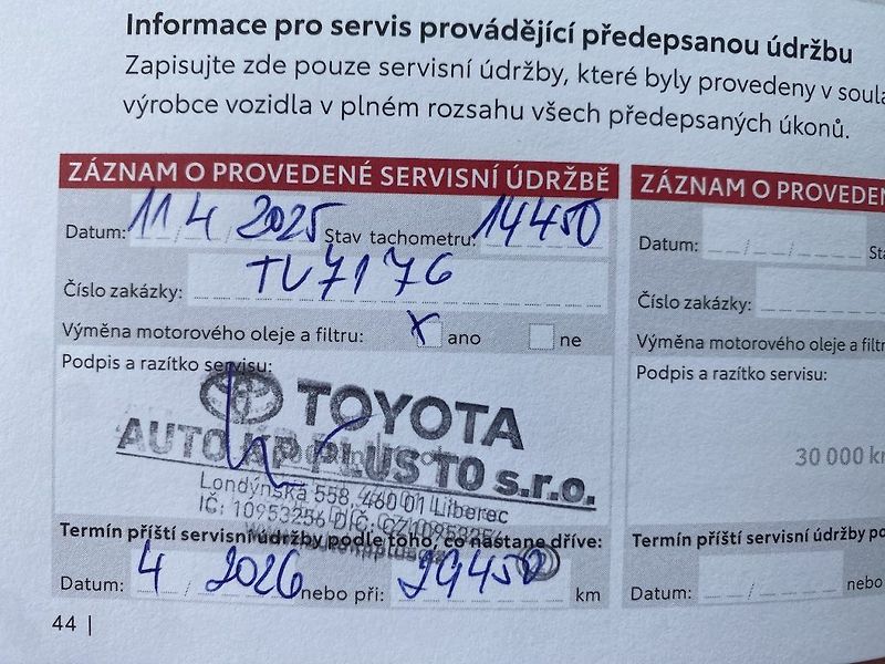 Toyota Hilux 2.4D, ČR-1m, Active, 4x4, DPH - fotka 33 z 33