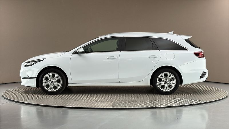 Kia Ceed 1.6 CRDI Top - fotka 4 z 27
