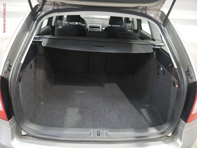 Škoda Octavia (2011) 1.4TSI, 1.maj,ČR, Ambition, - fotka 7 z 16