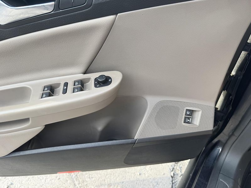 Volkswagen Passat (2006) Automat DSG-Parrot-Nová STK - fotka 18 z 28