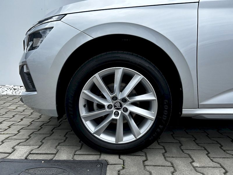 Škoda Kamiq (2025) 1.0 TSI 85kW MP6 Top Selection - fotka 31 z 33