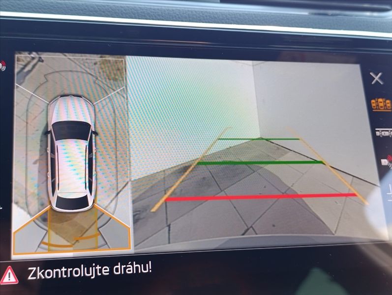 Škoda Superb 2,0 TDi DSG 4x4 Tažné 1maj.,ČR - fotka 32 z 46