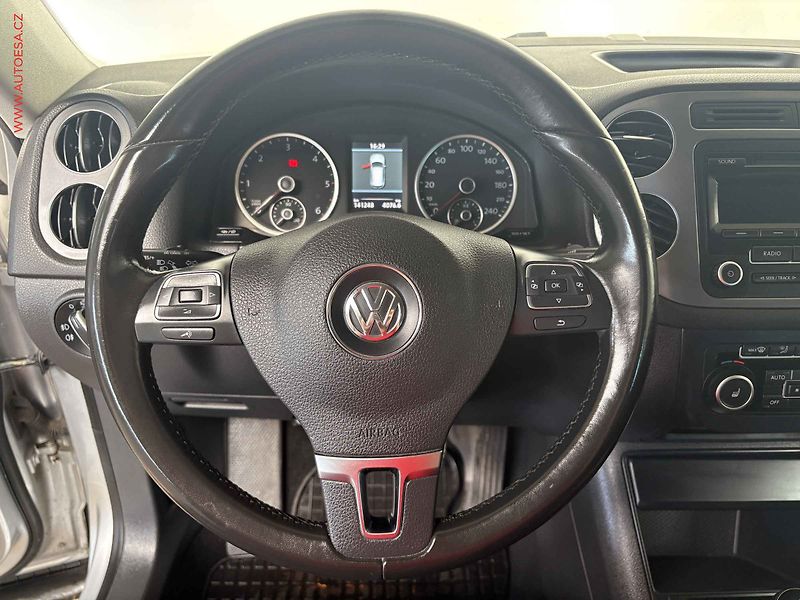 Volkswagen Tiguan (2013) 2.0 TDi, Sport&Style, TZ, - fotka 15 z 15