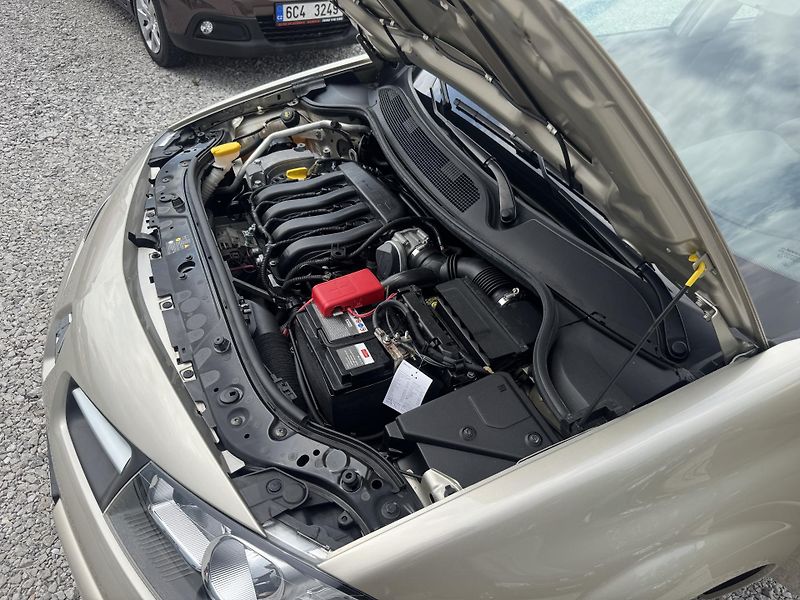 Renault Mégane (2009) 1.6-16V,1MAJITEL,NEHAVAR.PĚKNÉ - fotka 31 z 40