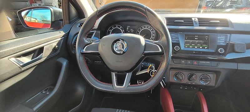 Škoda Fabia (2017) 3 Monte Carlo 1,2TSi 66kW  - fotka 21 z 40