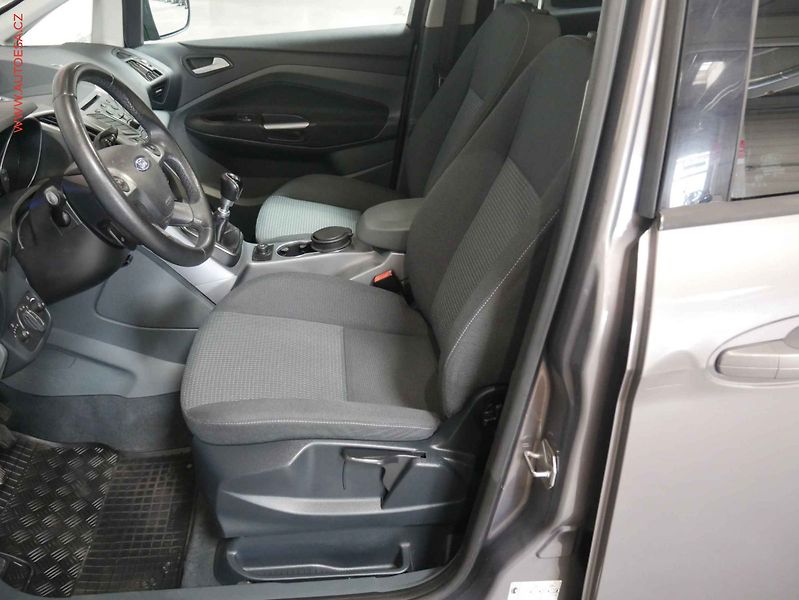 Ford Grand C-MAX (2011) 1.6 CDTi - fotka 9 z 19