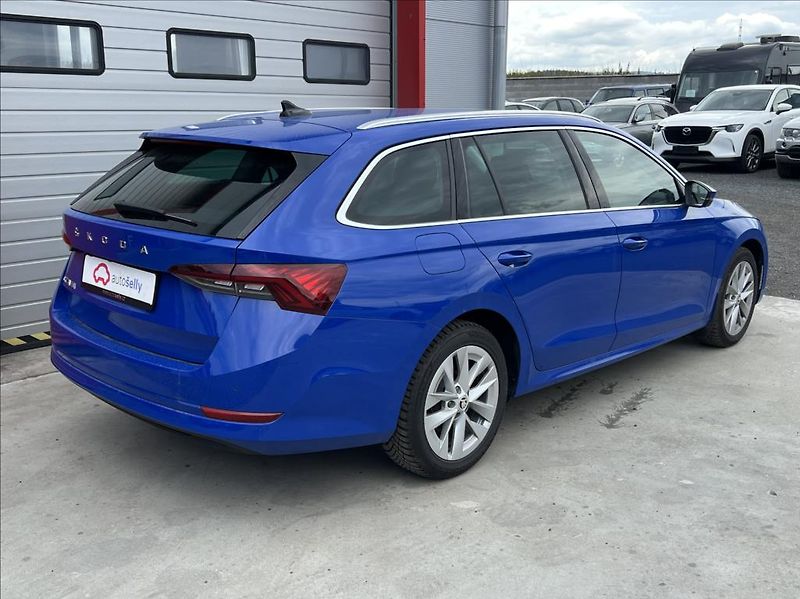 Škoda Octavia 2,0 TDI 110kW Style webasto - fotka 5 z 27