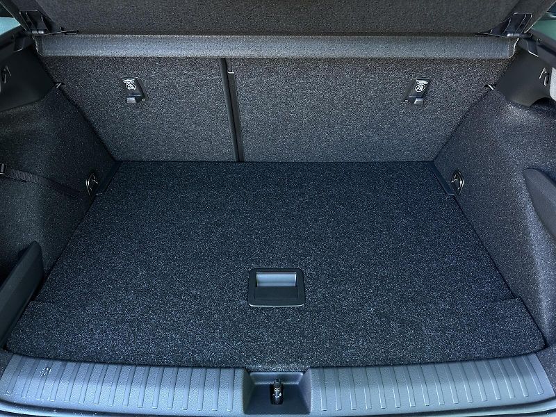 Škoda Kamiq 1.0TSi DSG Monte Carlo 116PS M - fotka 40 z 41