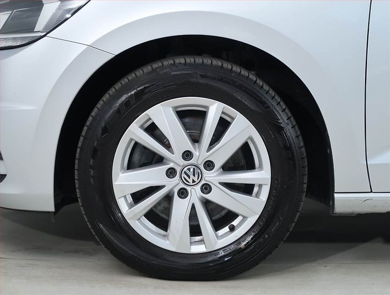 Volkswagen Touran (2020) Comfortline 2.0 TDI, Navi - fotka 14 z 20