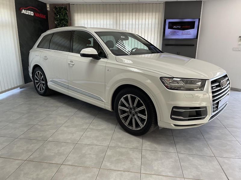 Audi Q7 45 TDi ČR 1.MAJ.SERVIS 4x4 DPH - fotka 2 z 30