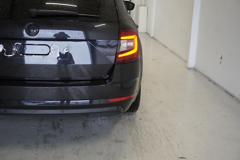 Škoda Octavia  1.4 TSi 110 kW STYLE DSG - fotka 10 z 28