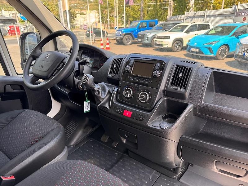 Peugeot Boxer (2021) L2H2 2.2 BlueHDI (140k) 6MT - fotka 12 z 20