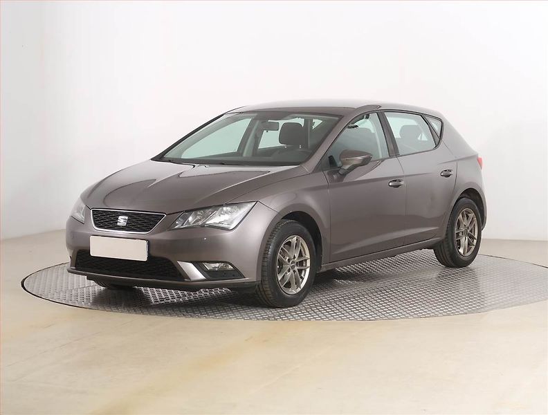Seat Leon (2016) 1.2 TSI, Tempomat - fotka 2 z 16