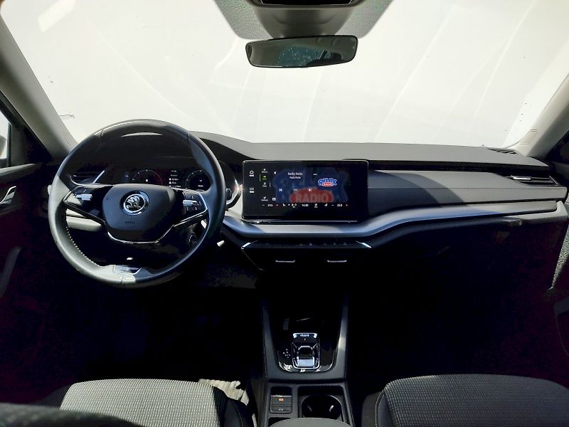 Škoda Octavia (2023) Combi Ambition Plus 2,0 Tdi 11 - fotka 5 z 36