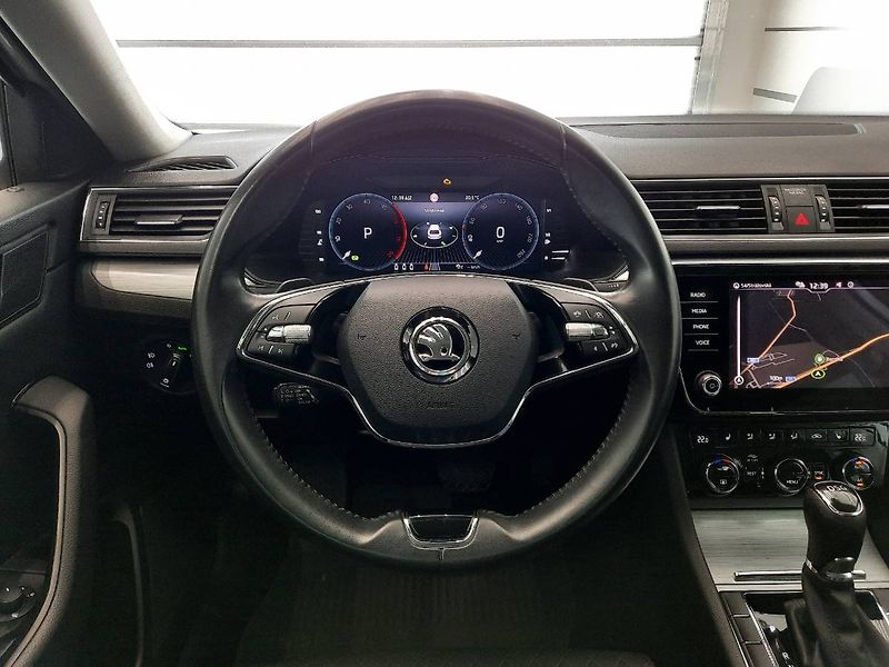 Škoda Superb (2022) Combi 2.0 TDI (110kW/150k) DSG - fotka 14 z 26