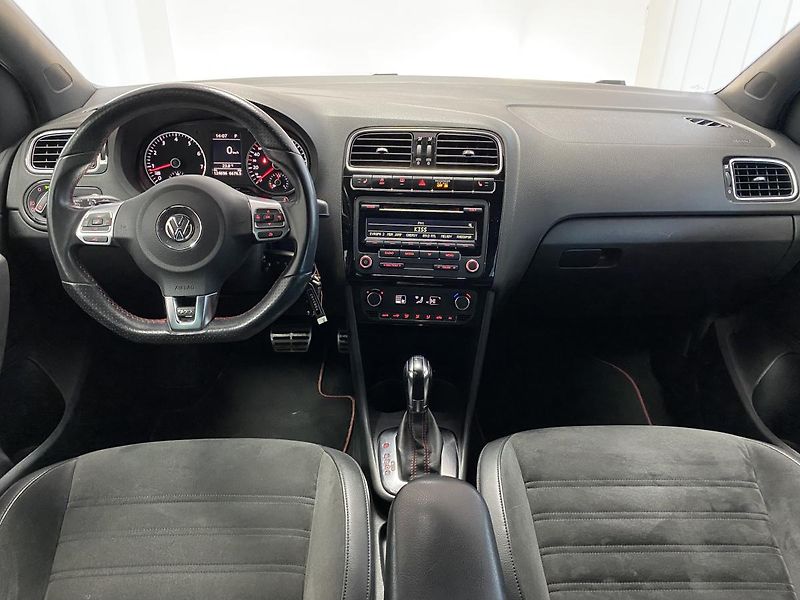 Volkswagen Polo 1.4 TSí GTi 132 kW DSG Bi-Xeno - fotka 22 z 23