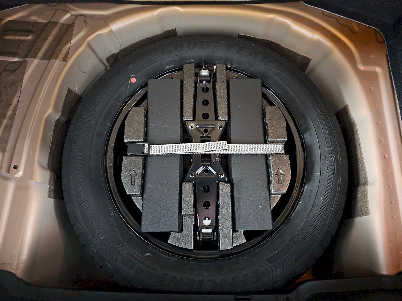 Škoda Kamiq (2025) 1.0TSI 85kW TOP Selection DSG - fotka 32 z 33