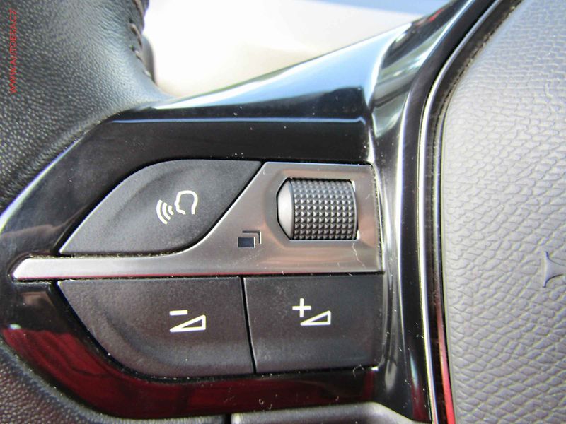 Peugeot Rifter (2020) 1.2T, 2.maj,ČR, Výhř.sed - fotka 14 z 18