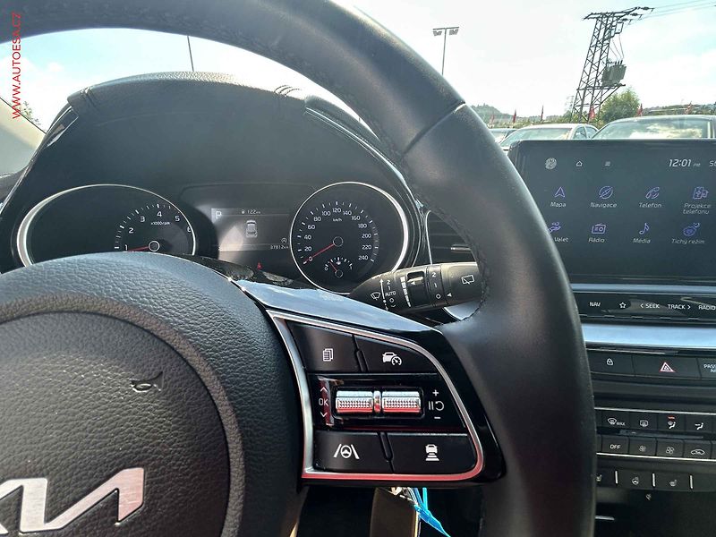 Kia XCeed (2023) 1.5 T-GDi, Exclusive, AT - fotka 20 z 20