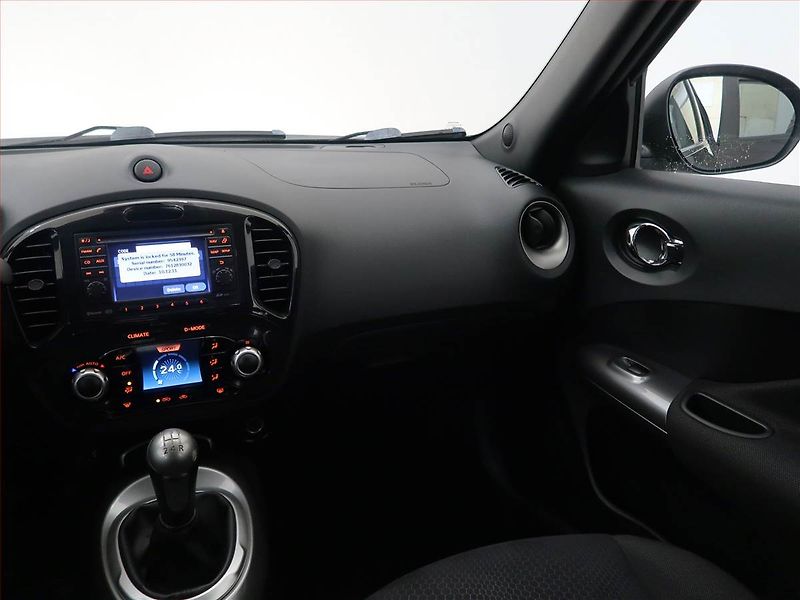 Nissan Juke (2012) 1.6 i, Navi, Tempomat - fotka 8 z 14
