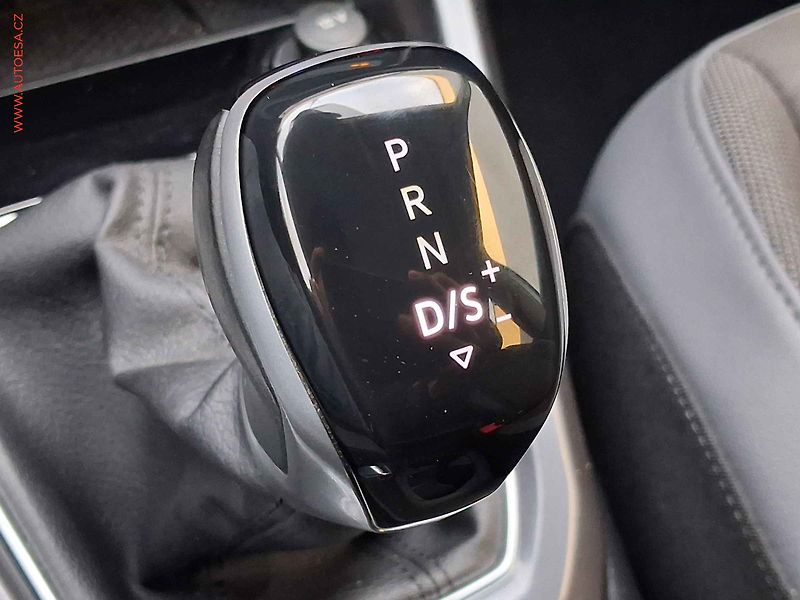 Volkswagen T-Cross (2022) 1.0 TSi, R-Line, DSG, LED - fotka 14 z 19