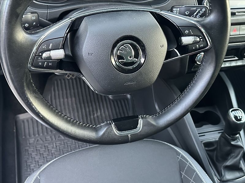 Škoda Fabia 1,0 TSI 95PS  Ambition Top - fotka 32 z 52