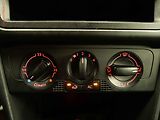 Volkswagen Polo (2010) 1.2i, AC, temp - náhled 16