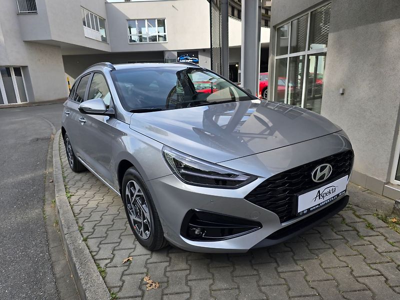 Hyundai i30 (2026) 1.0 T-GDi Go Czech - fotka 7 z 25