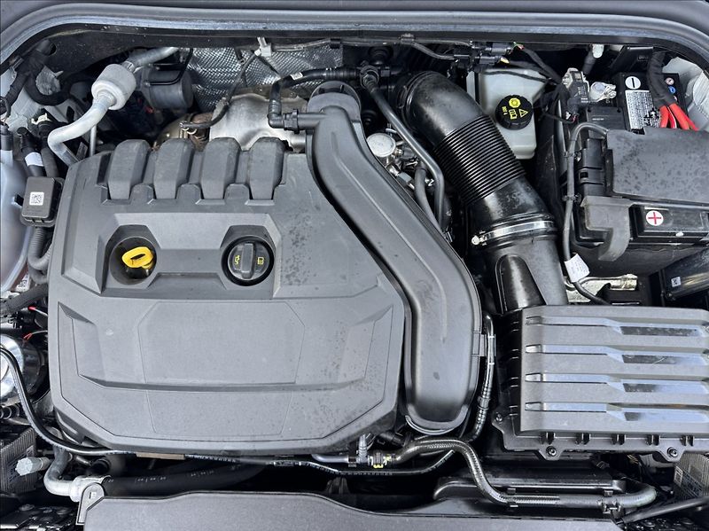 Škoda Scala 1,5 TSI MonteCarlo DPH 1maj ČR - fotka 46 z 50