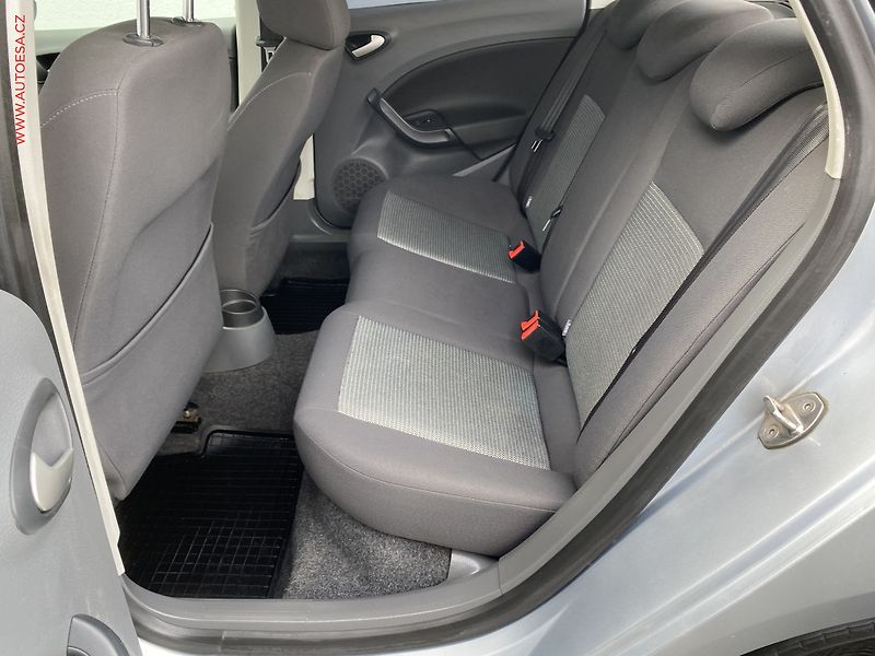 Seat Ibiza (2009) 1.9 TDi, AC - fotka 10 z 17