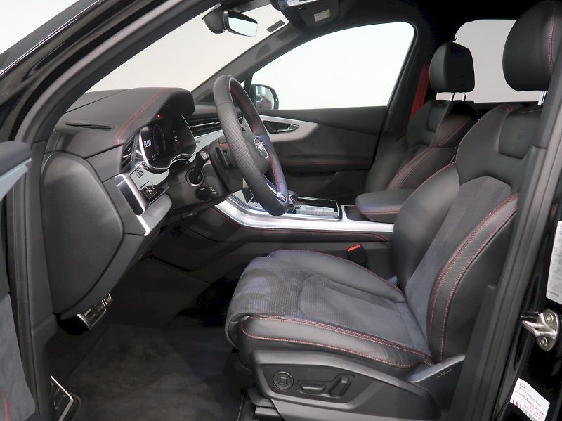 Audi Q7 (2025) S-LINE 50TDI 210KW QUATTRO 7MÍ - fotka 12 z 46