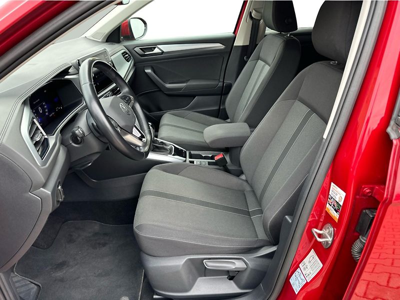 Volkswagen T-Roc Life 1.5 TSI 110kW DSG - fotka 11 z 20