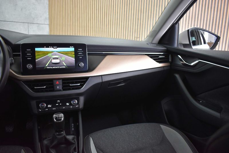 Škoda Scala 1.0 TSI G-TEC STYLE*DPH*ČR 1.M - fotka 9 z 38