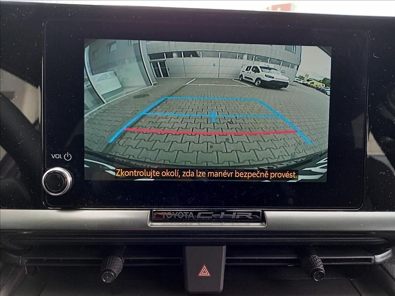 Toyota C-HR 1,8 Comfort - fotka 13 z 15