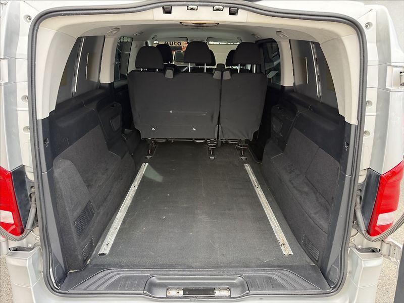 Mercedes-Benz Vito 116CDI XL,4x4,AT,6míst,1maj - fotka 21 z 25