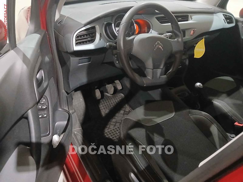 Citroën C3 (2014) 1.2, 2.maj,ČR, AC, el. výbava - fotka 3 z 3