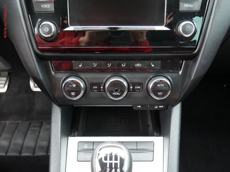 Škoda Octavia (2016) 1.4 TSi, Ambition, autoAC - fotka 14 z 18