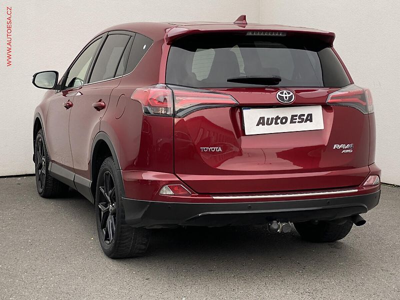 Toyota RAV4 (2019) 2.0 VVT-i 4x4, ČR, AT, LED - fotka 6 z 20