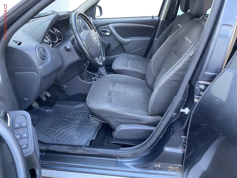 Dacia Duster (2014) 1.2 TCe, Prestige, TZ - fotka 9 z 17