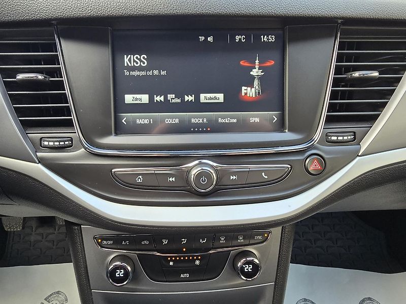 Opel Astra 81kW ENJOY DIGIKLIMA - fotka 25 z 35