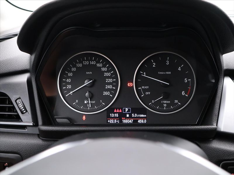 BMW Řada 2 2,0 218d 100kW Aut. Comfort+ - fotka 16 z 29