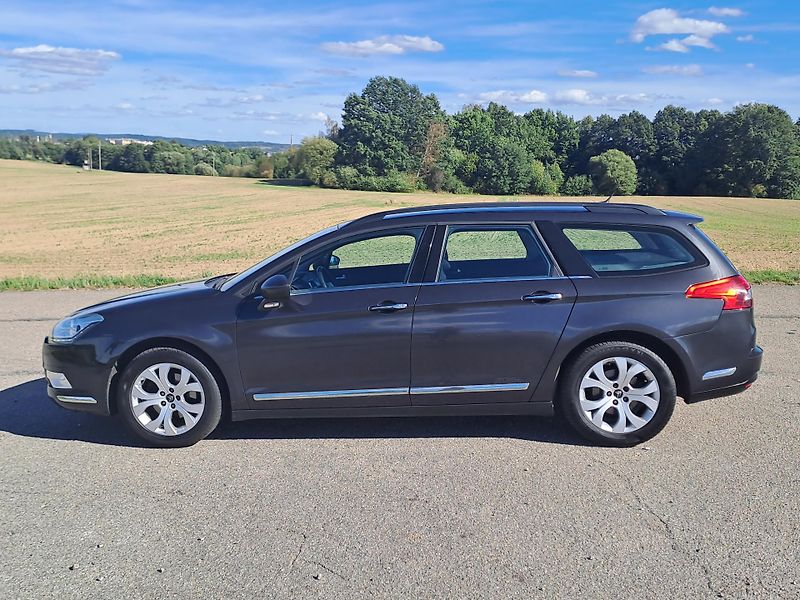 Citroën C5 (2013) 2.0 HDi PĚKNÝ STAV - fotka 8 z 30