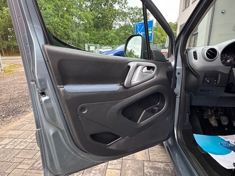 Citroën Berlingo (2010) 1.6 HDi Multispace - fotka 8 z 27