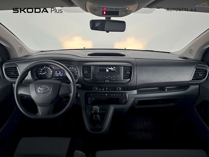 Toyota ProAce Verso (2020) 2.0L 150k Combi L1 - fotka 5 z 27