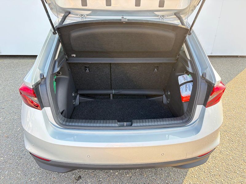 Škoda Fabia (2025) 1.0 TSI / 70 kW / SELECTION - fotka 12 z 32