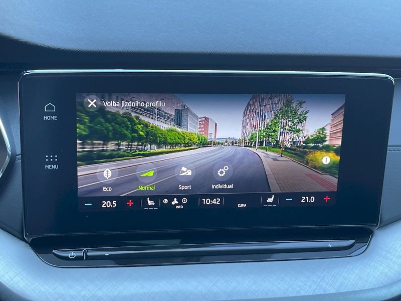 Škoda Octavia (2023) 2.0 TDI 110kW DSG Estate Ambit - fotka 18 z 35